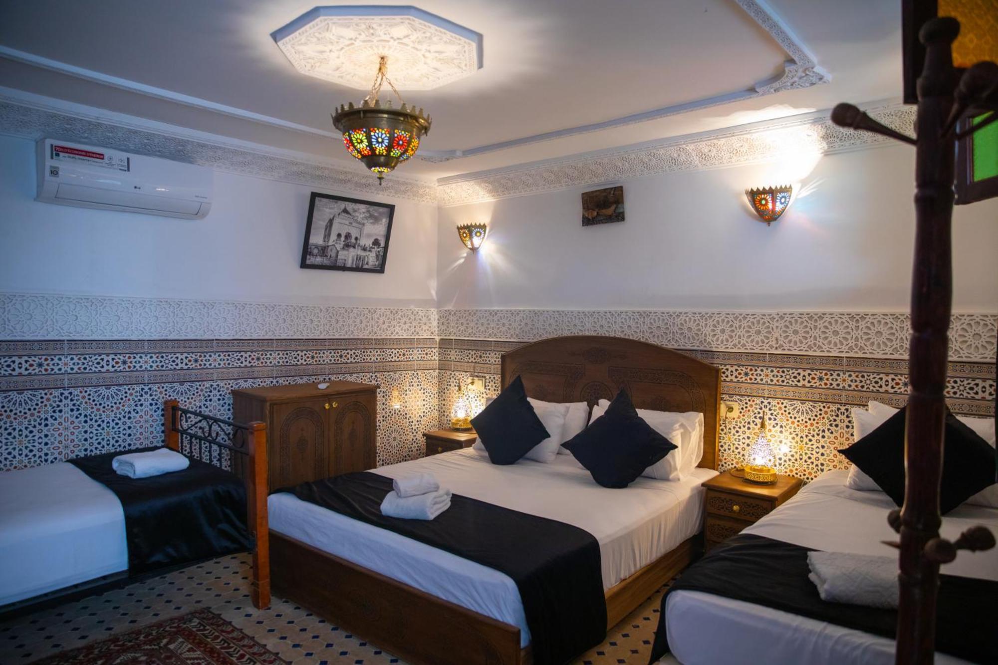 Dar Amir Fes Hotel Bagian luar foto