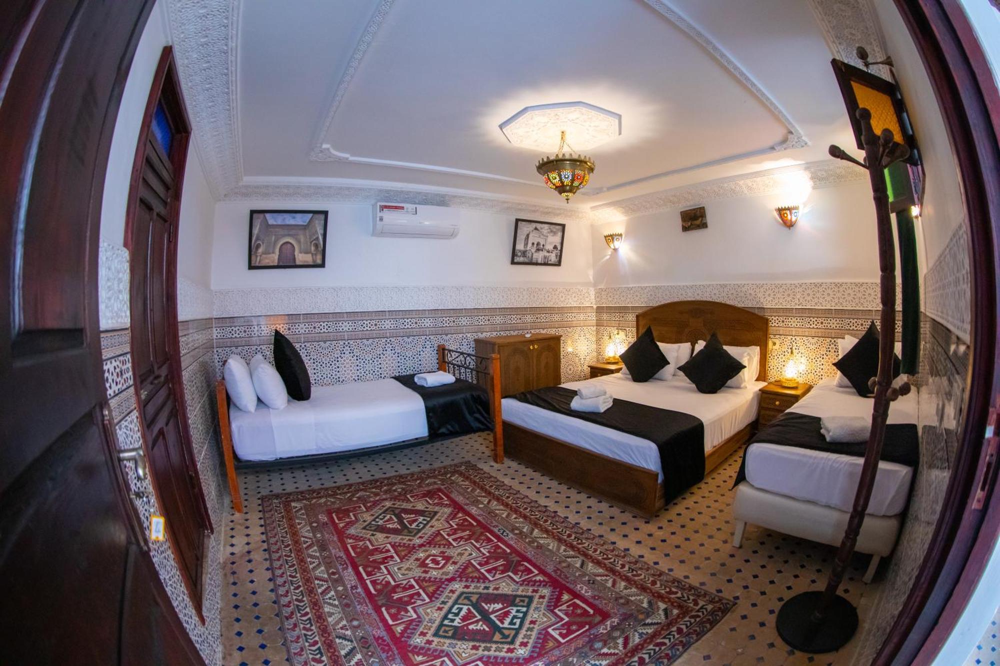 Dar Amir Fes Hotel Bagian luar foto