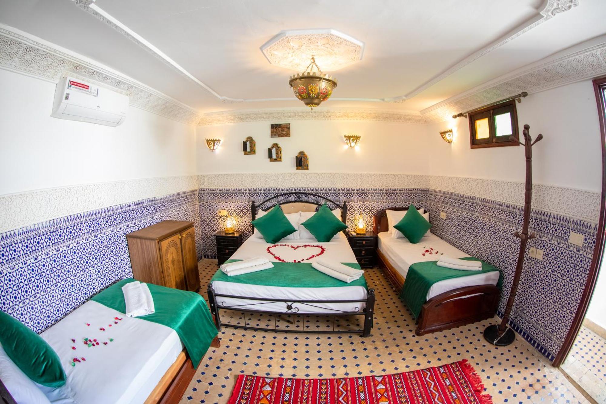 Dar Amir Fes Hotel Bagian luar foto