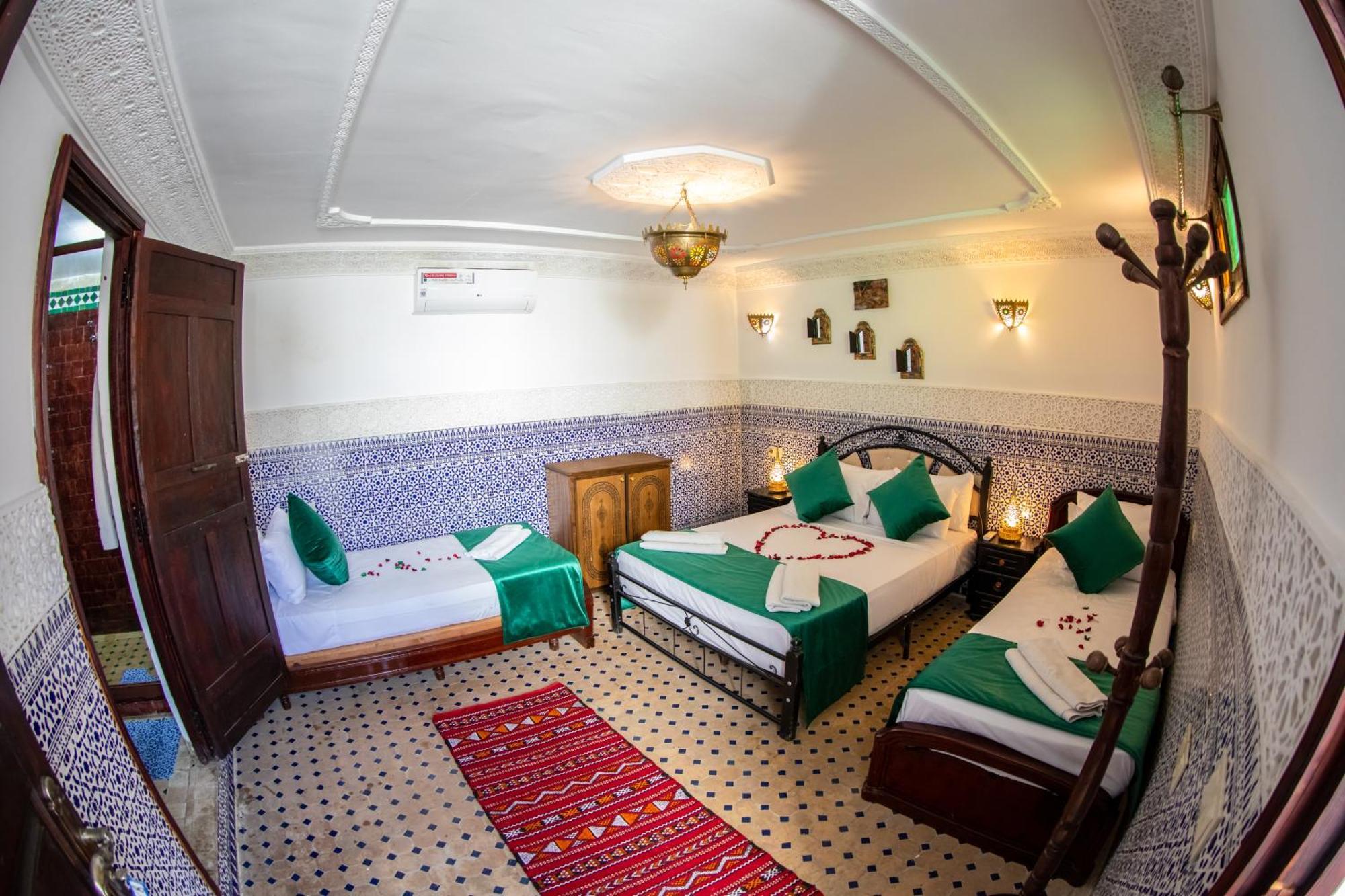 Dar Amir Fes Hotel Bagian luar foto