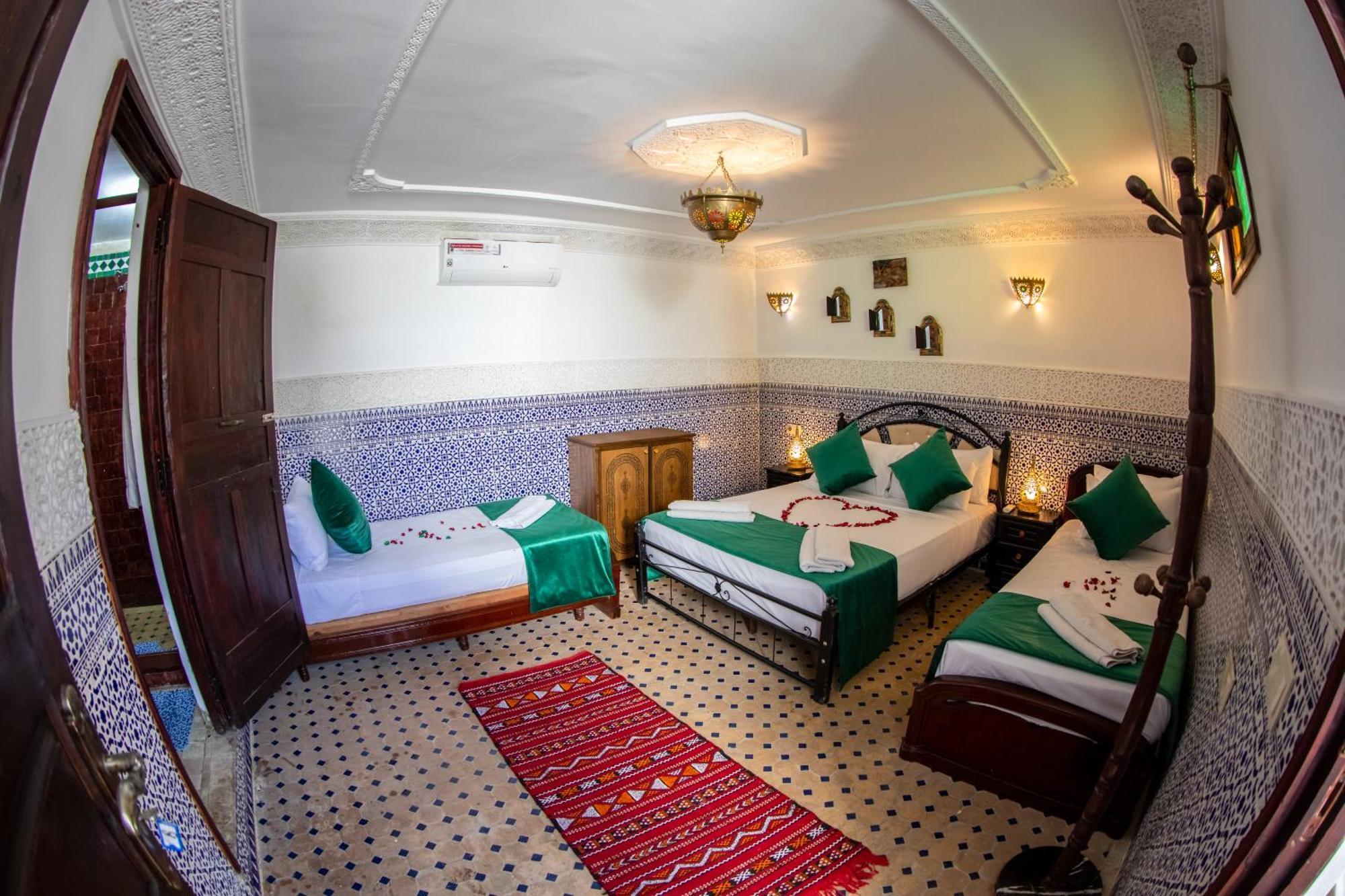 Dar Amir Fes Hotel Bagian luar foto
