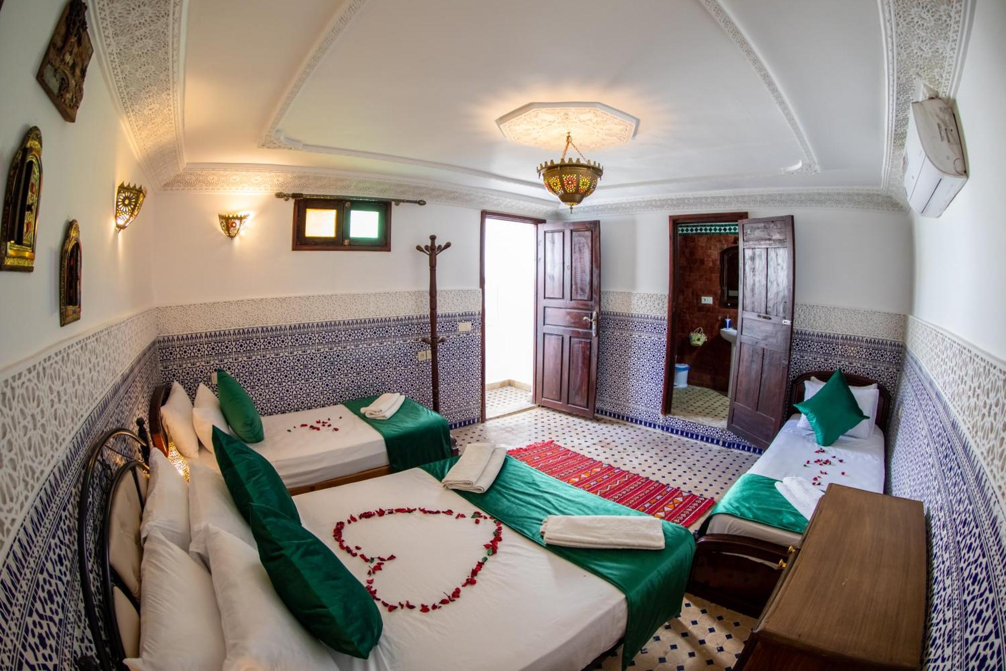 Dar Amir Fes Hotel Bagian luar foto