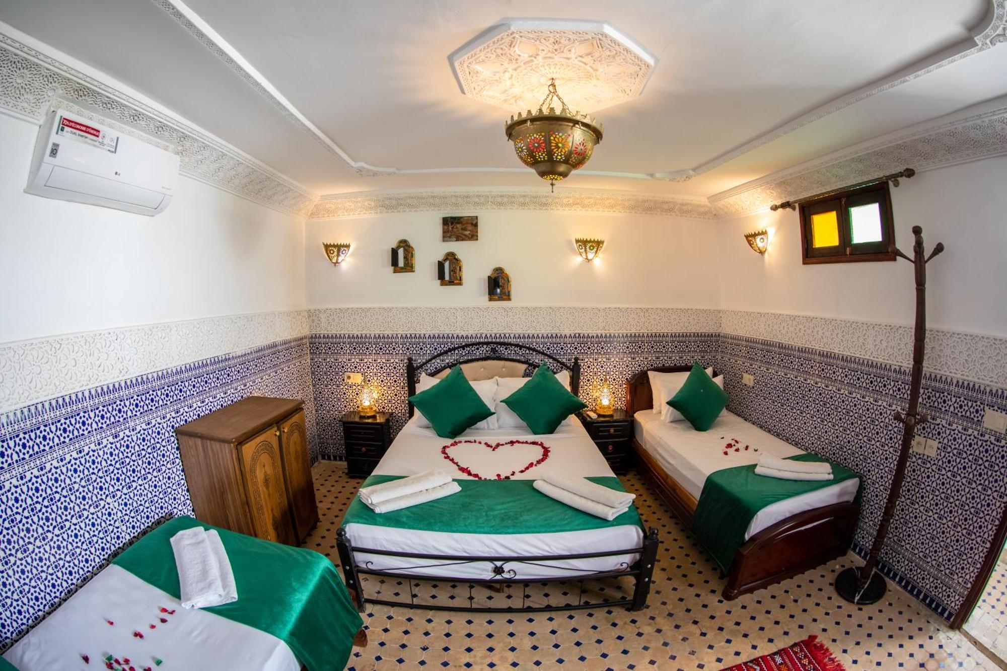 Dar Amir Fes Hotel Bagian luar foto
